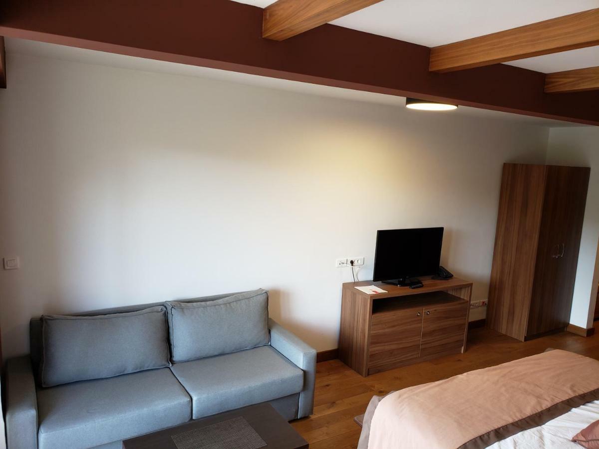 Apartments B229 & B230 In Aparthotel Vucko, Jahorina -Private Host Kültér fotó